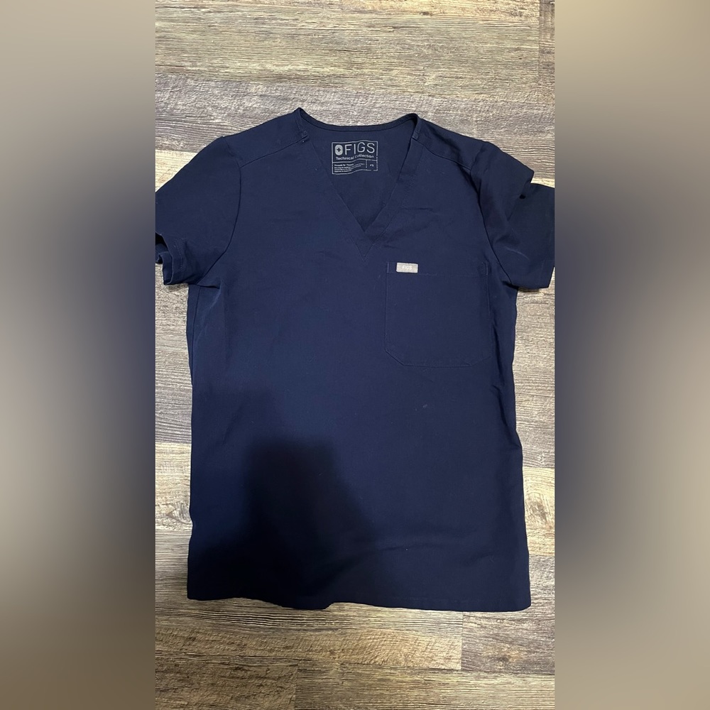 Xs scrub top